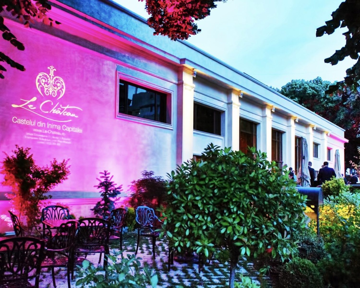 2-ballroom-locatie-evenimente-exterior-terasa-Large